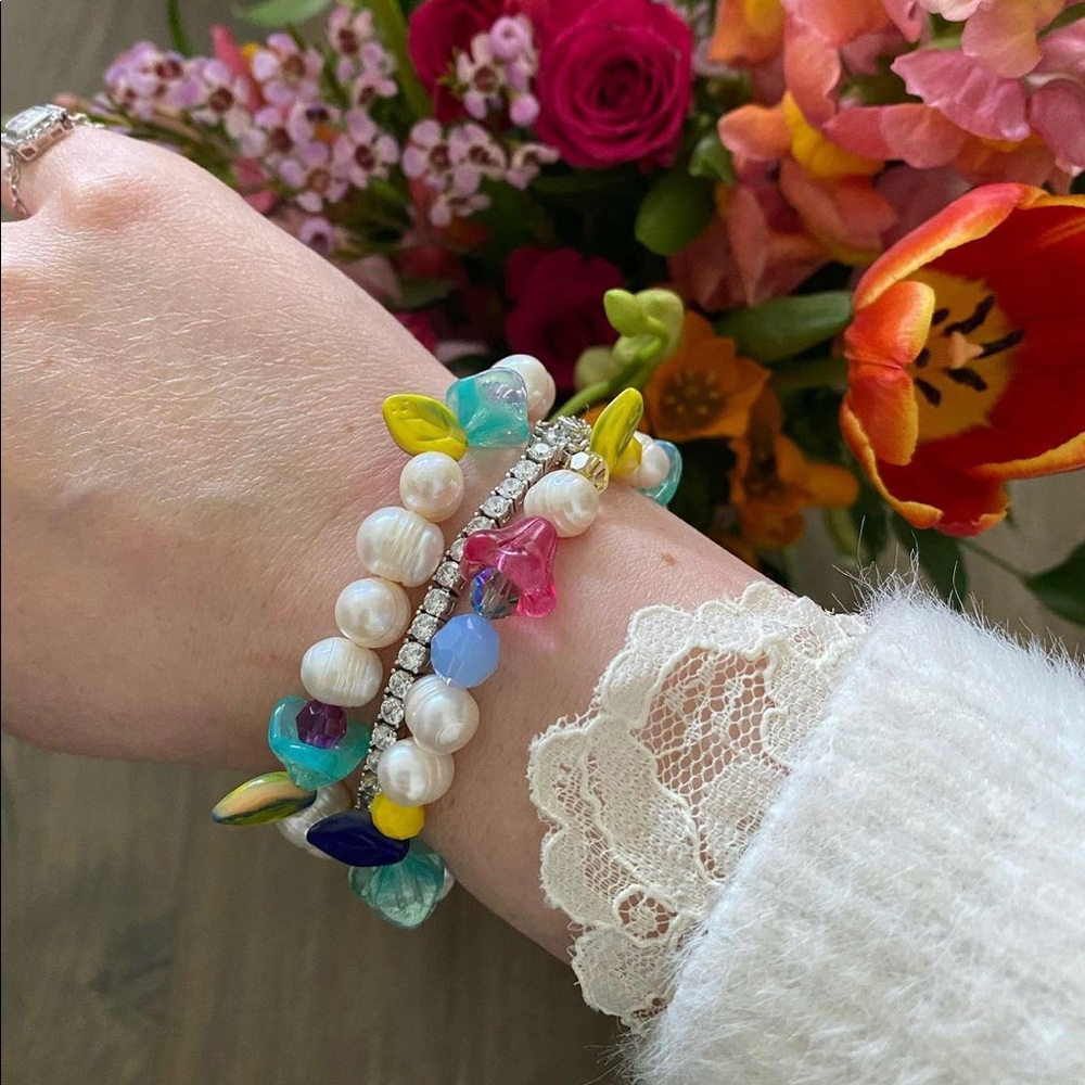 Gorgeous Pearl and Swarovski Bracelet